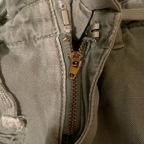 Dance Marvel Army Green Cargo Shorts - Picture 7 of 8